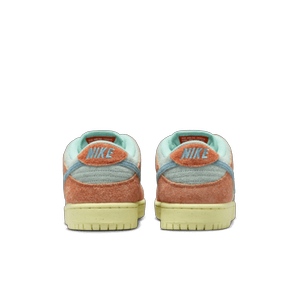 SB DUNK LOW PRO PREMIUM ORANGE NOISE AQUA