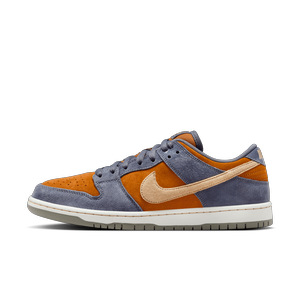 SB Dunk Low Pro Light Carbon / Sesame-Monarch / Summit White