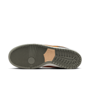 SB Dunk Low Pro Light Carbon / Sesame-Monarch / Summit White