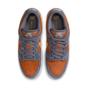 SB Dunk Low Pro Light Carbon / Sesame-Monarch / Summit White