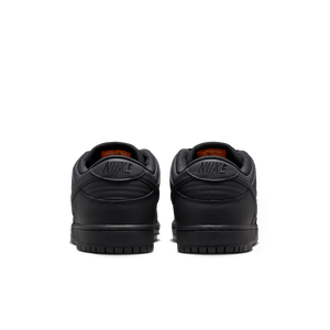 SB - Dunk Low Pro Black/Black/Black